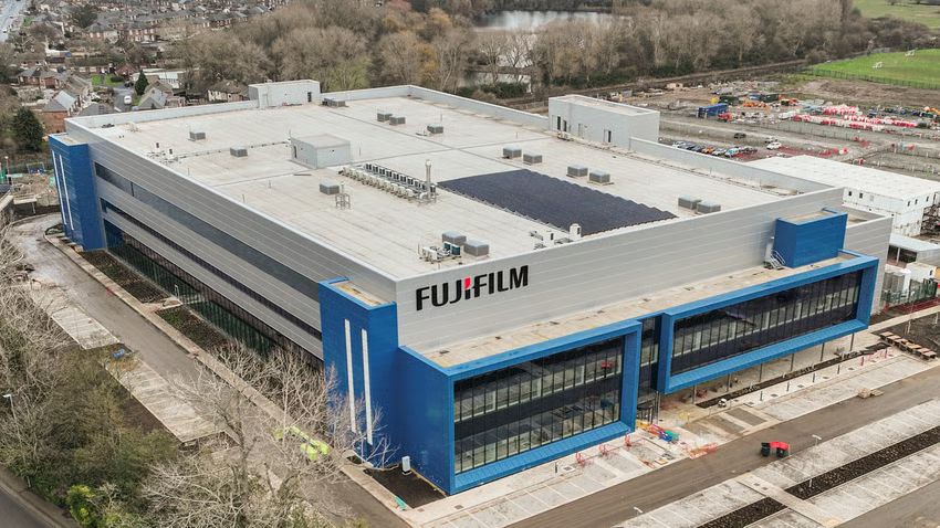 fujifilm-biotechnologies-opens-largest-single-use-cdmo-facility-in-the-uk